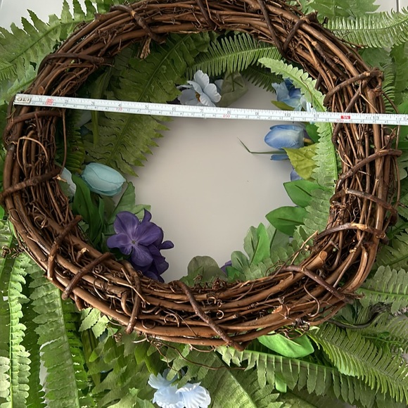 Spring Wreath With Blue Tulips & Purple Florals 25” Diameter On Grapevine Base - Picture 13 of 13